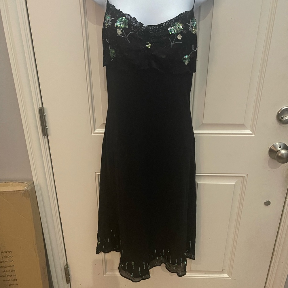 Beaded LBD. Size L. Sexy fabric graces curves